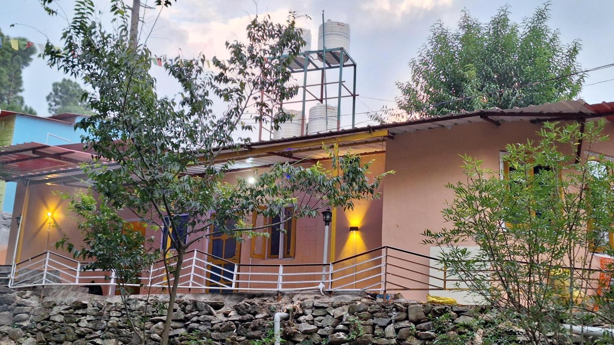 Tathastu Bir -Homestay ,Dorm,Hostel מראה חיצוני תמונה