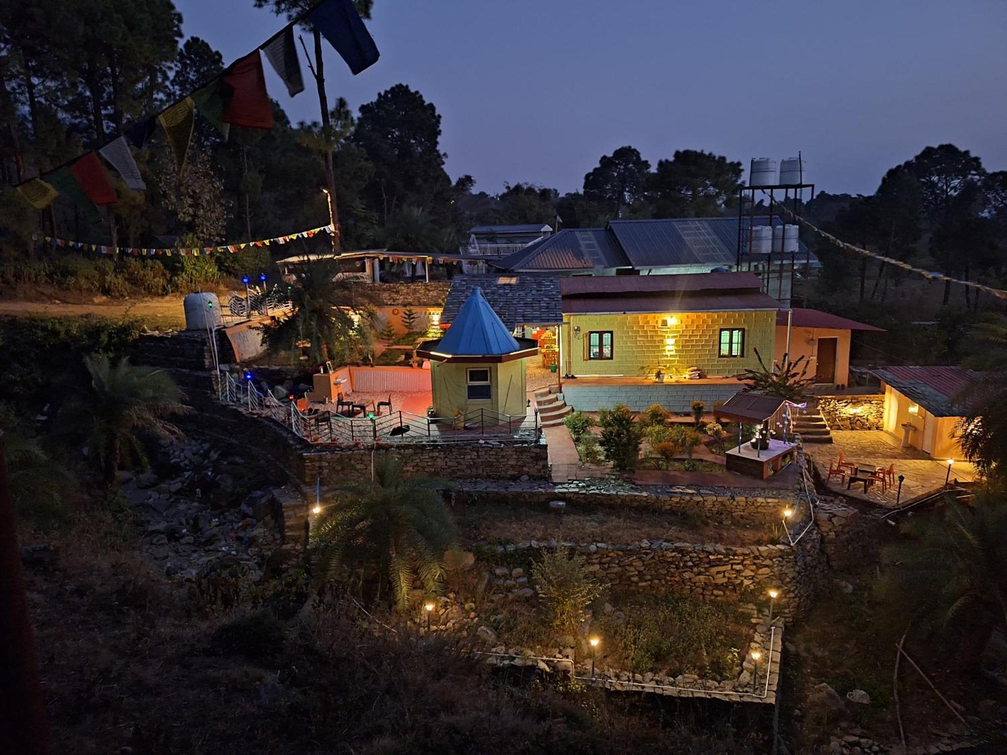 Tathastu Bir -Homestay ,Dorm,Hostel מראה חיצוני תמונה